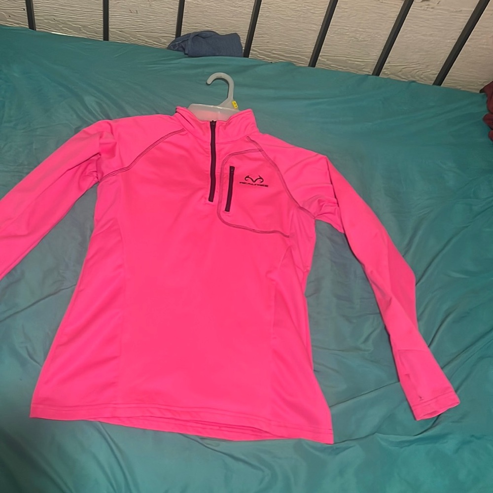 I am selling a real tree pull over